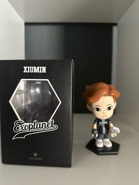 EXO Xiumin figure